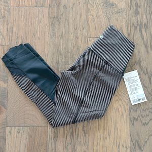 Lulu🍋 Wunder Under HR Crop